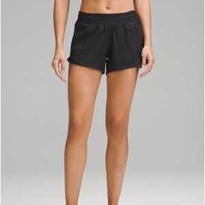 Lululemon Run Hotty Hot Low-Rise Lined Shorts 4" Size 2